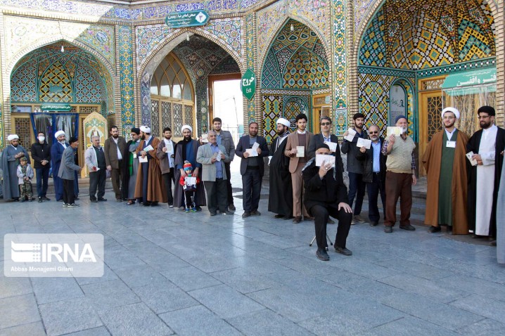 مردم چگونه پای صندوقهای رای میآیند؟