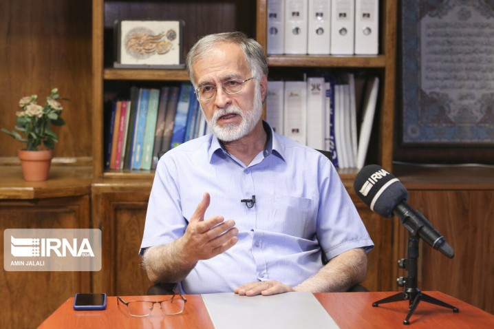 عطریانفر: هر کس دلسوز کشور است به پیشبرد برنامههای دولت کمک کند