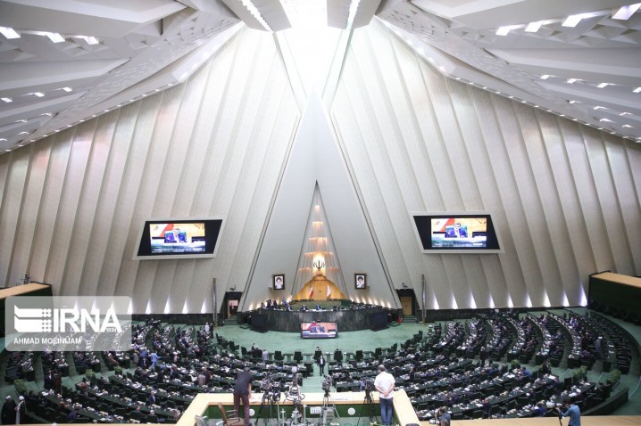 میرتاج الدینی: رد کلیات بودجه سبب بحران در کشور میشود