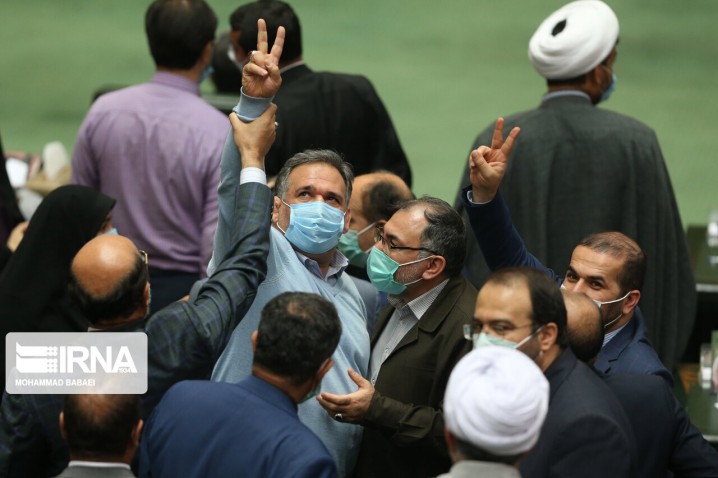 سریال حاشیههای بهارستان؛ این داستان: غافلگیری بودجهای