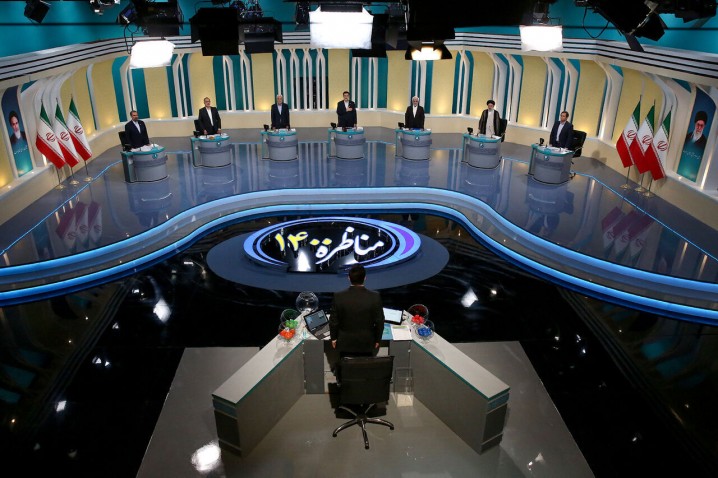 برخی نامزد ها تخریب دولت را کنار می گذاشتند پاسخی برای سوالات نداشتند