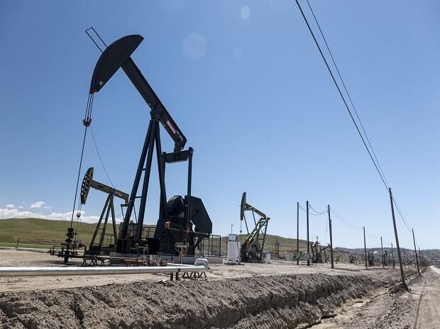 Global oil market waiting for 200 million barrels of Iran crude