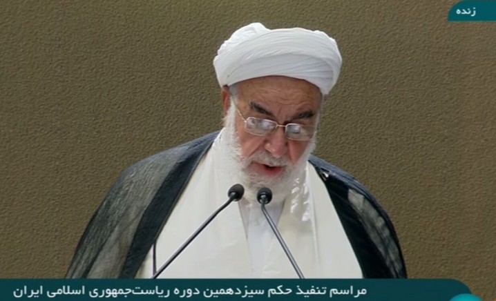 رهبر انقلاب: میهن عزیزمان تشنه خدمت و آماده حرکت جهشی در همه عرصههاست