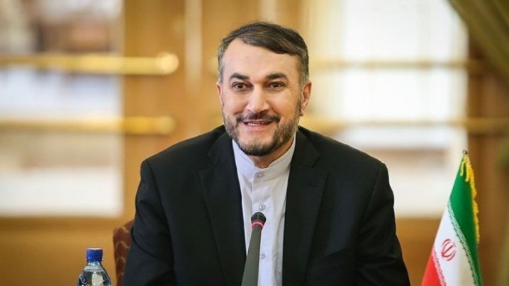 وزیر خارجه پیشنهادی تقویت مراودات با همسایگان را پیگیری میکند