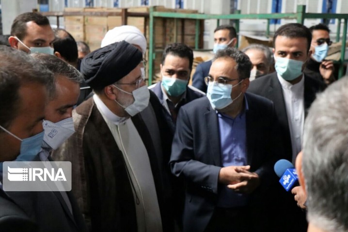 رییسجمهوری روند تغییر خط تولیدی یک واحد صنعتی را در مهدیشهر بررسی کرد