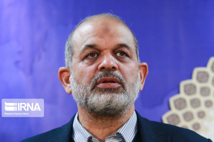 فرمانده قرارگاه ستاد مقابله با کرونا بازگشایی دانشگاهها و مدارس را ابلاغ کرد