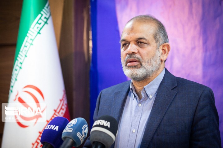 وزیر کشور: پرداخت یارانه بخش دارو و نان بهصورت مستقل انجام میشود