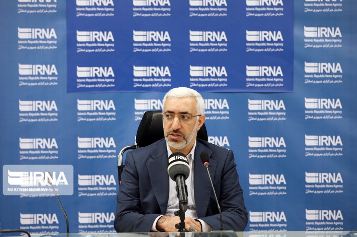 حمایت از حقوق سهامداران مهمترین تصمیم دولت است/ توسعه صندوقهای سرمایهگذاری