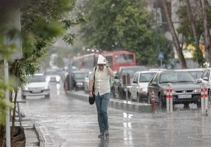 تداوم رگبار و رعد و برق در مناطق شمالی و شرقی کشور/ شدت بارشها در خراسان