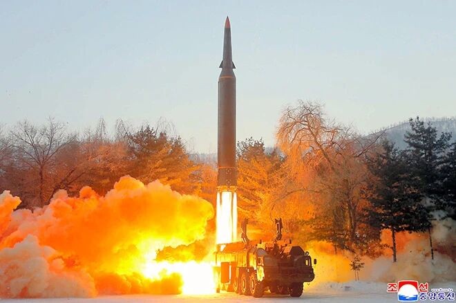 کره شمالی باردیگر موشک بالستیک شلیک کرد