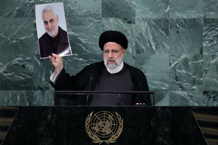 رئیس جمهور در نیویورک؛از تصویر سردار سلیمانی در سازمان ملل تا نشست با صاحبنظران آمریکایی
