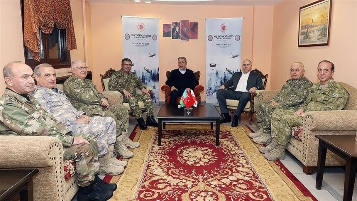 دیدار وزیران دفاع ترکیه، گرجستان و جمهوری آذربایجان در حاشیه یک رزمایش