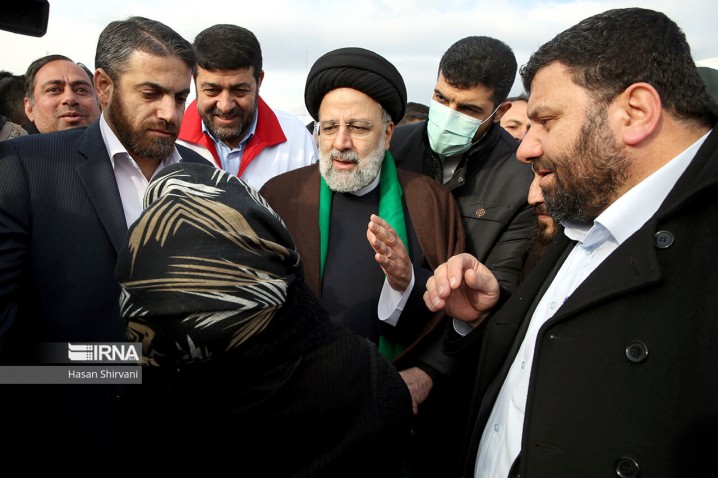 رییس جمهور: رفع مشکلات زلزله زدگان خوی وظیفه دولت و مسوولان است