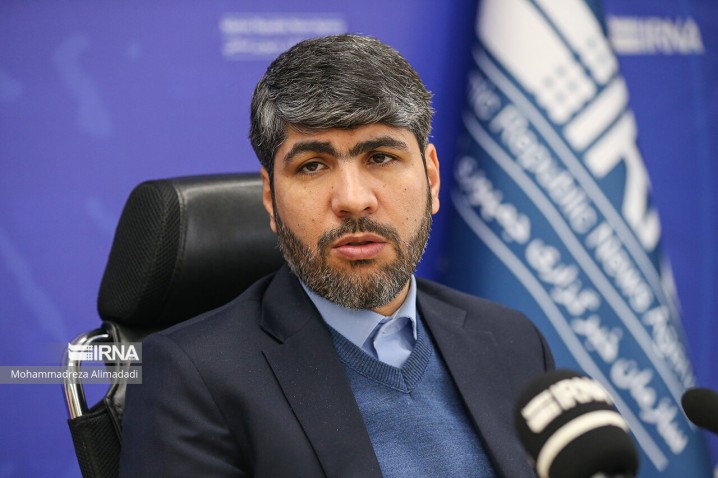 تلاش دولت برای جذب نیروی انسانی دستگاهها از مسیر نخبگانی/جذب ۲۰۰ نخبه تاکنون