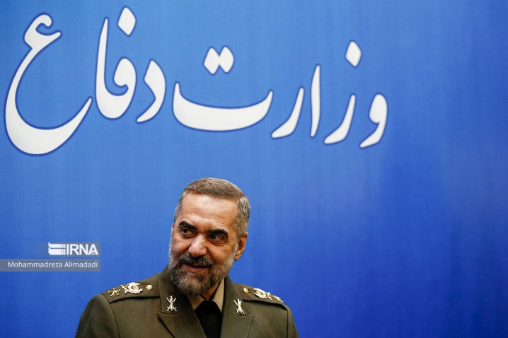 وزیر دفاع: ساخت تراموا مزیتهای زیادی برای مردم تهران دارد