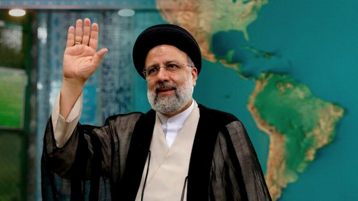 تحلیلگر ونزوئلایی: سفر رئیسجمهوری ایران به آمریکای لاتین نشان از افول هژمونی آمریکا است