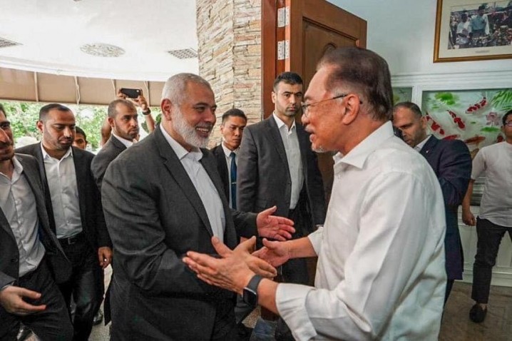 نخست وزیر مالزی در تماس با رئیس دفتر سیاسی حماس از فلسطین حمایت کرد