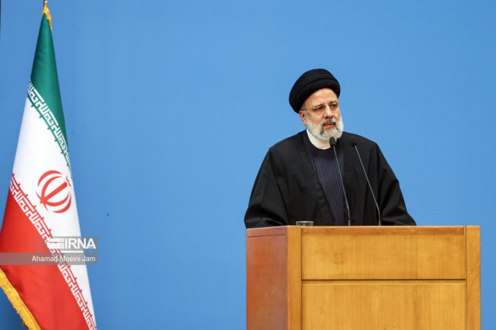 رئیس جمهور: بیانیه گام دوم انقلاب اسلامی گزارش کامل از پیشرفت های کشور است