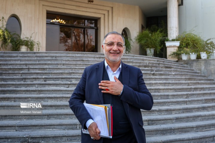 زاکانی: نصب دوربین بر لباس نیروهای شهربان تهران برای صیانت از افراد است