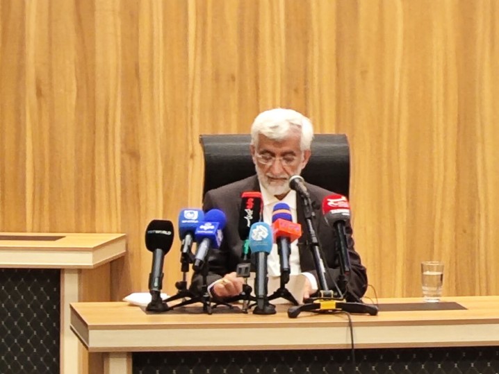 باید از دانشگاهها برای حل مشکلات کمک گرفت٫ دنیا را نباید به دو سه کشور محدود کنیم