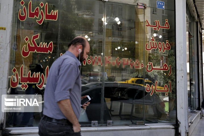 دو جهان در پایتخت؛ مستأجران تنها ماندهاند