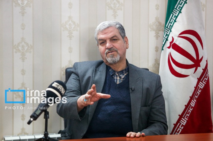 کواکبیان: تحقق وعده های پزشکیان نیاز به زمان دارد/ با بگیر و ببند کسی باحجاب نمیشود