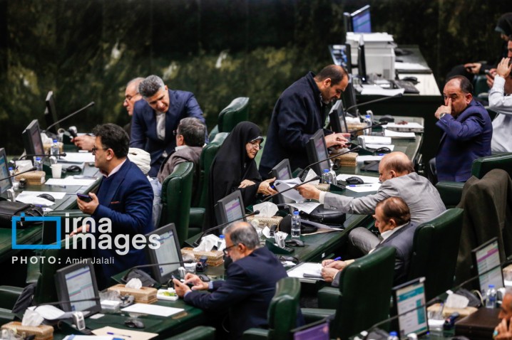 مجلس با طرح تدریس زبانهای قومی و محلی در مدارس کشور مخالفت کرد
