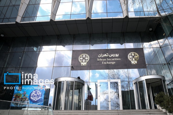 تکرار عقبگرد بورس در پایان هفته/ صندوقهای اهرمی جلوی ریزش بزرگ را گرفتند