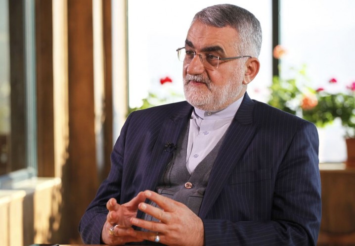 عضو کمیسیون امنیت ملی: حفظ غنی سازی یک اصل ثابت در سیاست هسته ای است