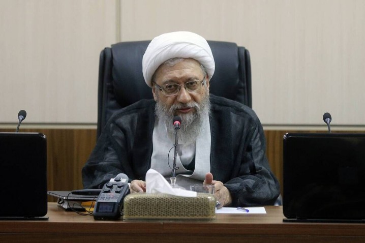 آیتالله آملیلاریجانی: مکانیزم ماشه در وضعیت فعلی برجام، هیچ سند حقوقی ندارد