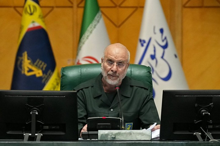 قالیباف:مردم ایران سپاه را بخشی از خود می‌دانند/ تروریستی محسوب شدن ارتش‌های اروپایی