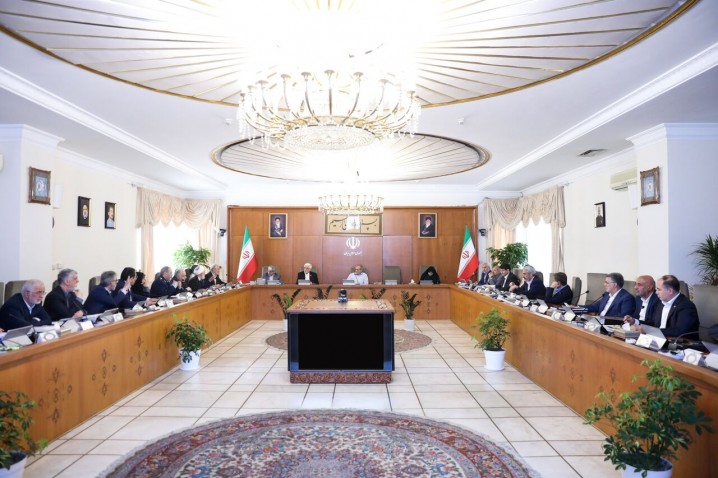 پزشکیان: وزرا باید در دانشگاه‌ها حاضر شوند/ تاکید بر ایجاد فضای گفت‌وگو