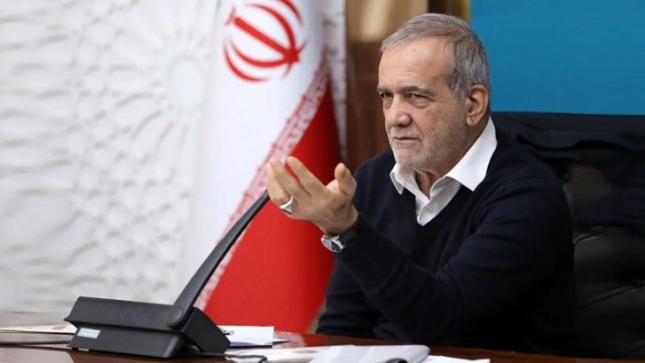   انتقاد تند پزشکیان از صدا و سیما/ شبکه خبر مهم نیست!