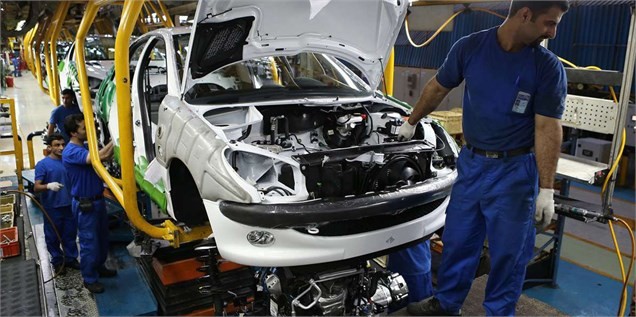 چالش هزینههای بالاسری در خودروسازی