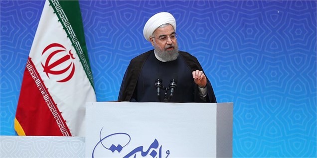 عدهای قلیل به ناحق تریبونهای بزرگ را در اختیار دارند اما ملت ما بزرگتر است