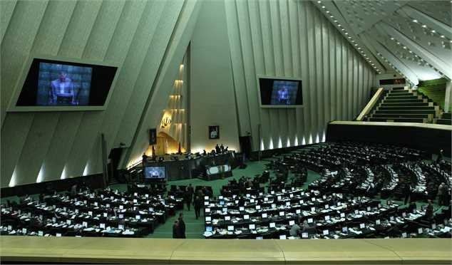 کمیسیون انرژی موافق افزایش قیمت و سهمیهبندی بنزین نیست
