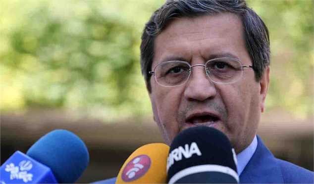 همتی: برخی به ما فشار میآورند نرخ ارز را بالا ببریم