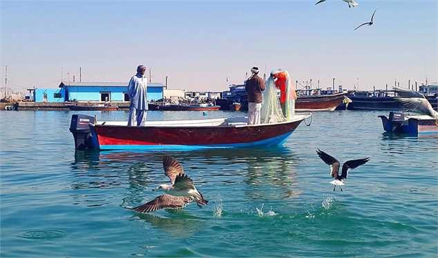 سهمیه بنزین قایقهای صیادی ۱۲۰۰ لیتر در ماه تعیین شد