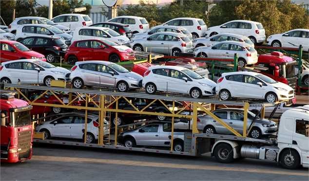 مزایده 671 دستگاه خودرو بابت وصول معوقات مالیاتی یک بدهکار کلان