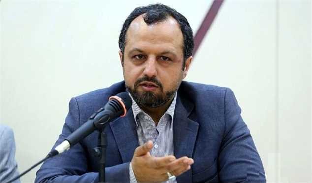 خاندوزی: در مورد عرضه خودرو در بورس هرچه وزیر صمت بگوید
