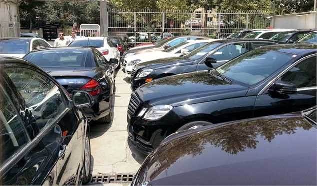 رکود سنگین در بازار خودرو/ ریزش ۲میلیاردی برخی خودروهای خارجی