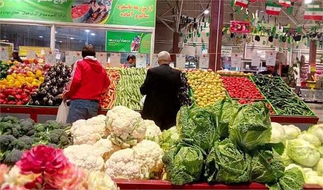 میوه در آستانه ماه رمضان ۴۴درصد ارزانتر از سطح شهر در تره بار