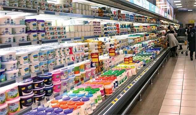 کاهش ۸۰ درصدی تعداد شرکتهای لبنی ایران/ انبار ۱۰۰ هزار تن شیر خشک