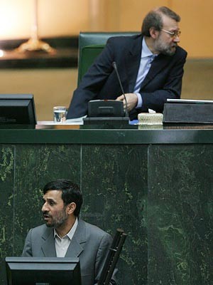 اتوبان یکطرفه «لاریجانی- احمدی نژاد»