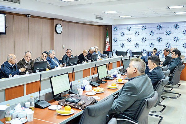 صنایع پاییندست چگونه از قطار رشد در الگوی توسعه صنعتی بازماندند؟