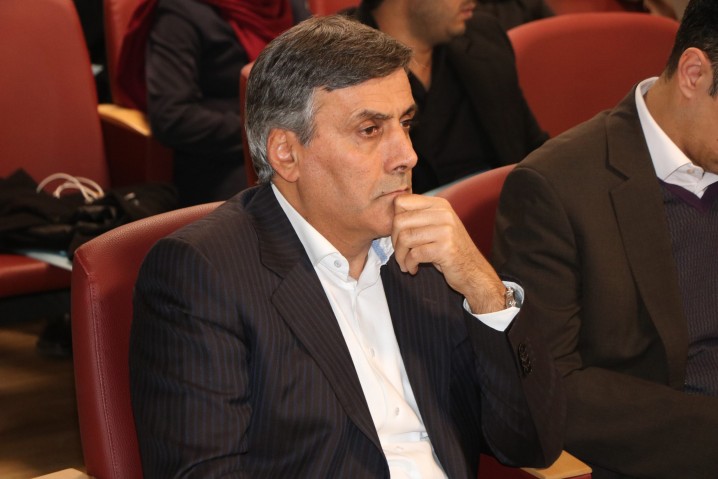 انجمن ملى صنایع پلیمر ایران مراتب اعتراض خود را نسبت به برهم زنندگان بازار پلیمرها به مراجع قانونى اعلام مىکند