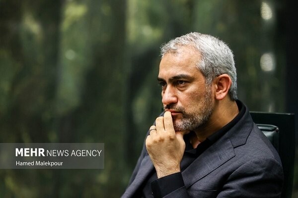 مدنی زاده: مالیات شرکت‌های شبه دولتی طبق قانون اخذ می‌شود