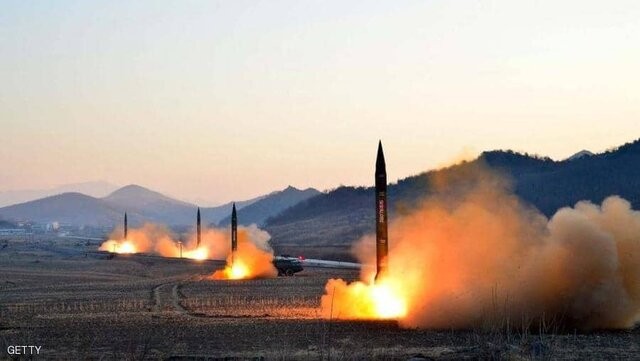 کره شمالی دست به آزمایش موشکی \