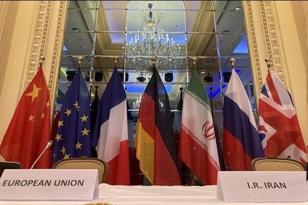 فرجیراد: ادامه مذاکرات برجامی با واسطهگری اروپا کار را سخت میکند