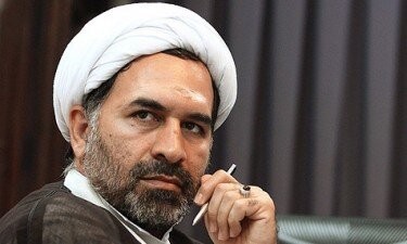 عمامهپرانی که هیچ؛ یک روز ممکن است مردم سنگ بزنند!